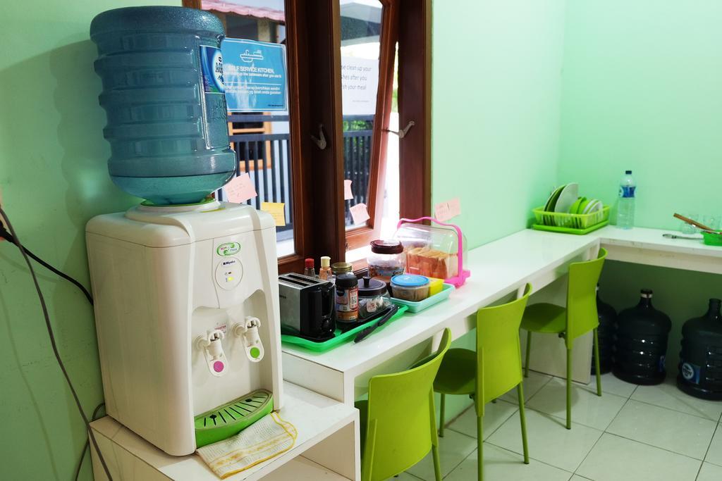 Hoz Bed & Breakfast Yogyakarta Buitenkant foto