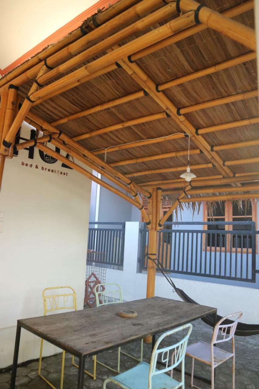 Hoz Bed & Breakfast Yogyakarta Buitenkant foto